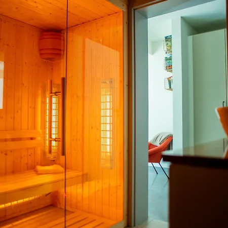 Lasownia Dom Dzieciol * Wielecin